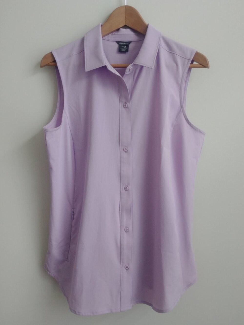 Eddie Bauer Medium Sleeveless Tech Shirt button down lavender light purple top